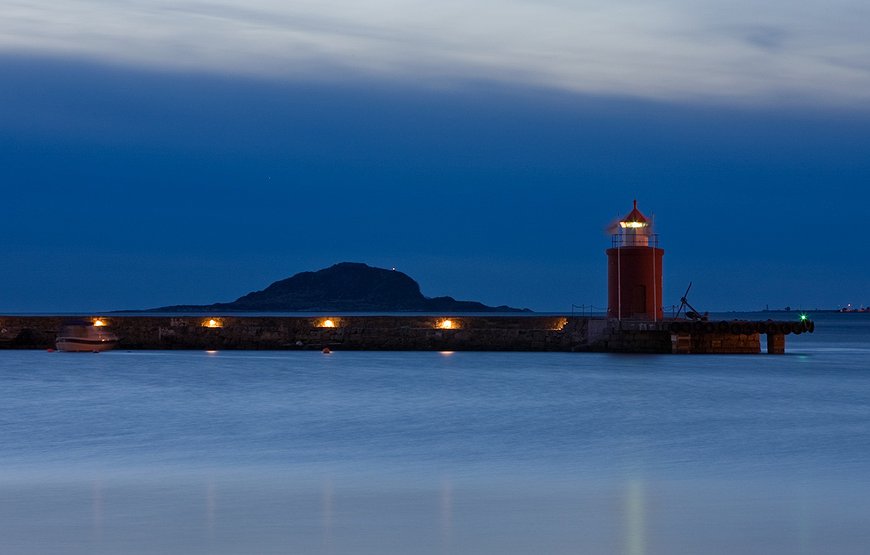 Molja Lighthouse - Single Room With A (Still) Functioning Beacon On The Top