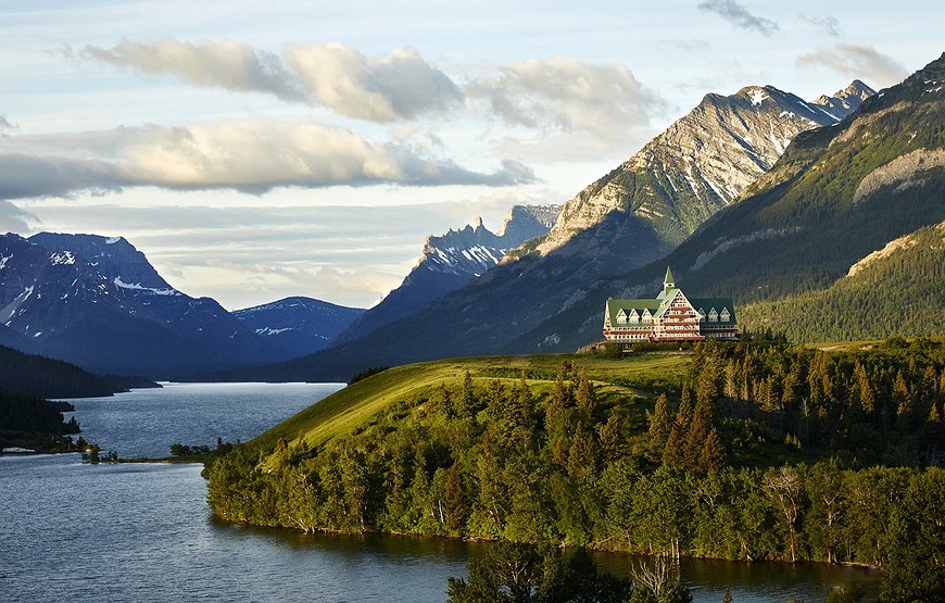 Prince of Wales Hotel - The Canadian Hotel That Nearly Hosted A Royalty