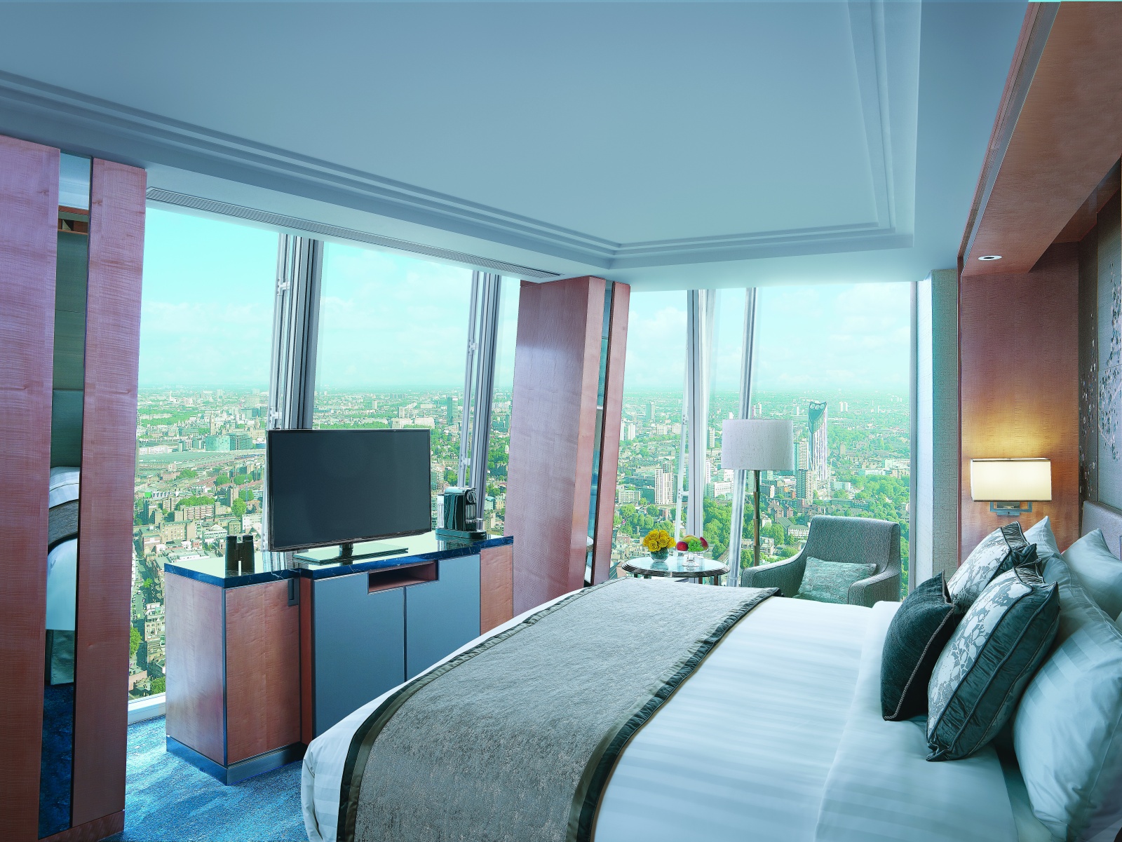 Shangri La Hotel At The Shard In London Elevated Luxury In The