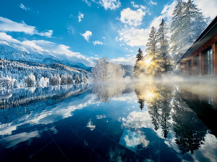 Schloss Elmau Retreat - Shantigiri Family Spa outdoor pool