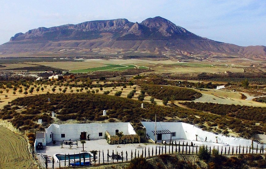 Cuevas Helena - Cave-Carved Holiday Home In Andalusia, Spain