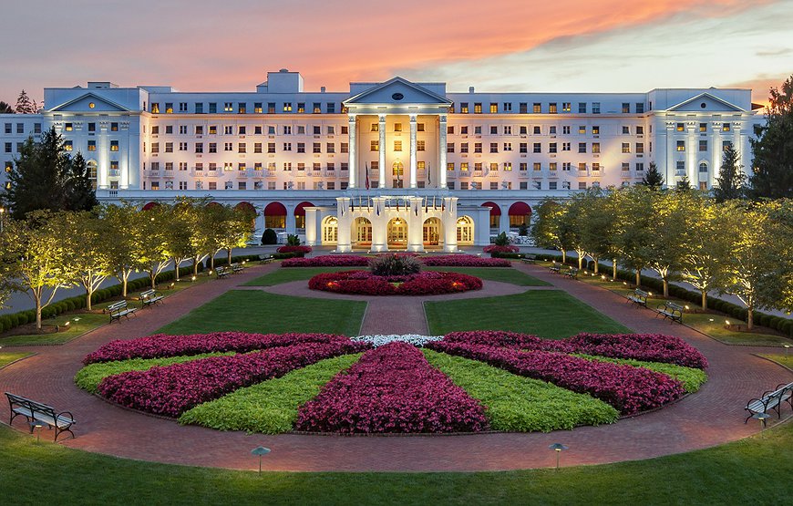 Greenbrier Hotel -  The White House-Style Resort With A Secret