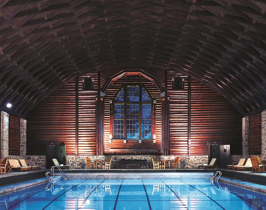 Fairmont Le Château Montebello - The Largest Log Building in the World