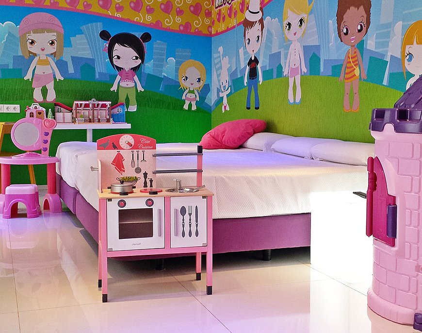 Hotel Del Juguete - The Toy Hotel In Spain