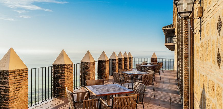 Parador de Carmona - Boutique Hotel inside a Moorish Castle