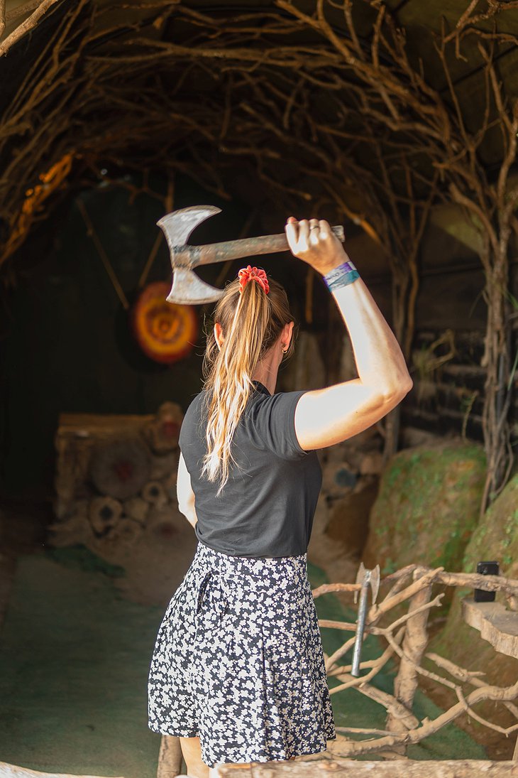 Hobbitenango Axe Throwing