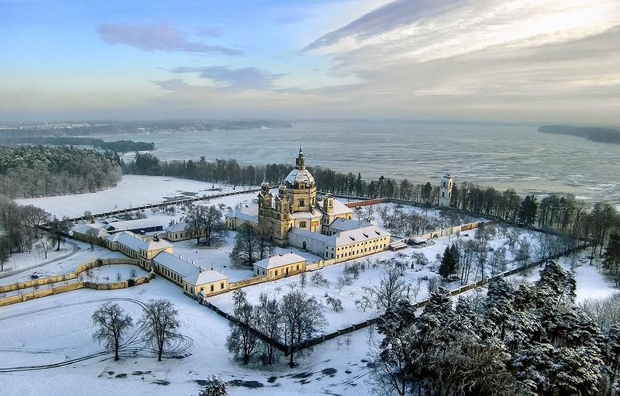 Monte Pacis - Lithuanian 17th-Century Monastery Hotel