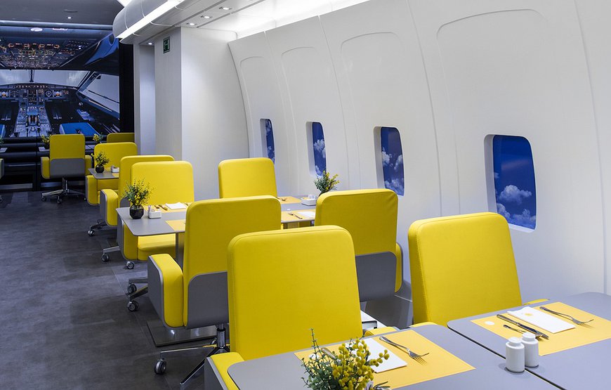 Hotel Vueling BCN - A Place For Aviation Fans