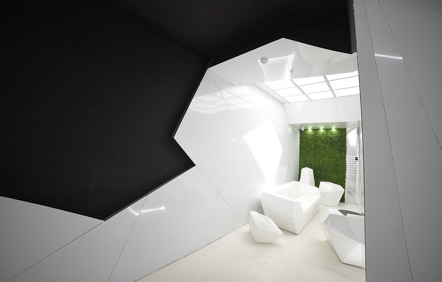 Optimi Rooms - Futuristic Capsules In Bilbao