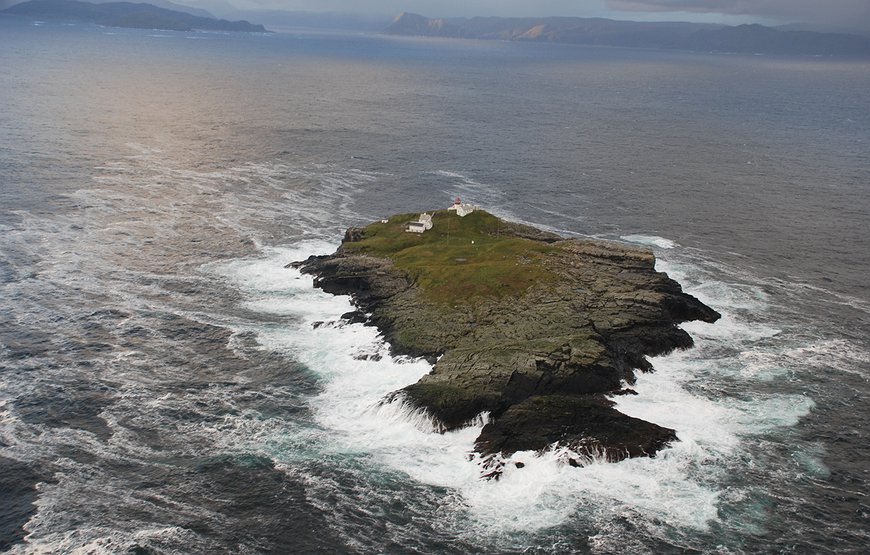 Svinoy Lighthouse – Historic Lighthouse In Norway