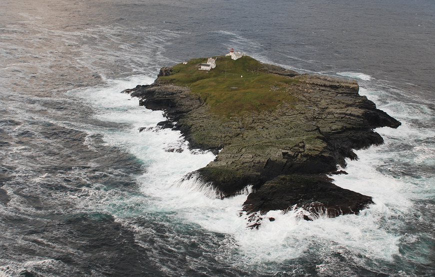 Svinoy Lighthouse – Historic Lighthouse In Norway