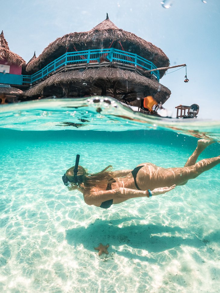 Casa en el Agua Snorkeling Girl