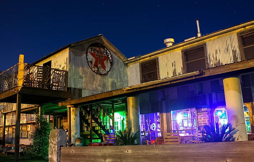 Shack Up Inn - Great Place For Unpretentious Blues Lovers