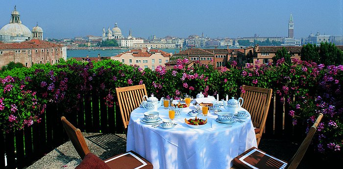 Belmond Hotel Cipriani - Dolce Vita-Style Glamour At The Tip Of