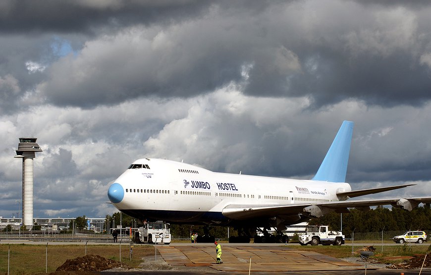 Jumbo Stay - Sleep in a Boeing 747