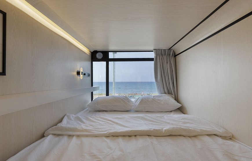 The O Pod Hotel - Sea View Capsule Hotel In Tel Aviv