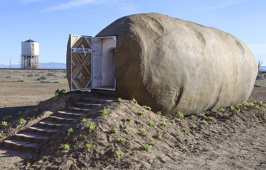 Potato Hotel - Stay at Idaho's Biggest and Heaviest "Potato"