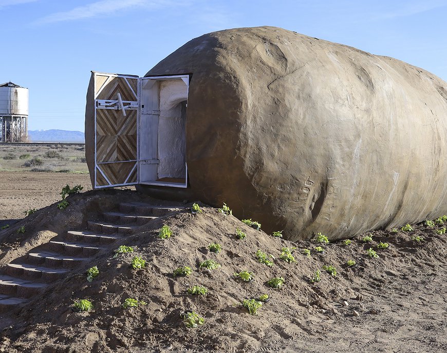 Potato Hotel - Stay at Idaho's Biggest and Heaviest "Potato"